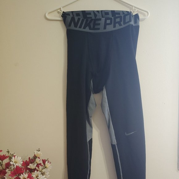 Nike Pro Athletic Leggings - Picture 1 of 3